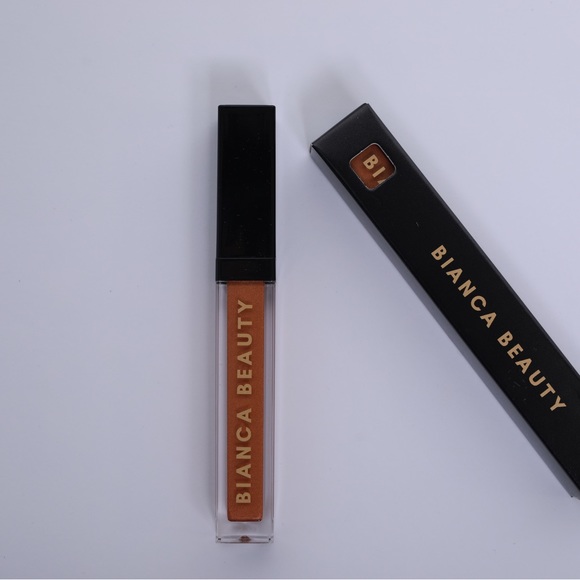 Turning Heads Matte Liquid Lipstick - Picture 4 of 6